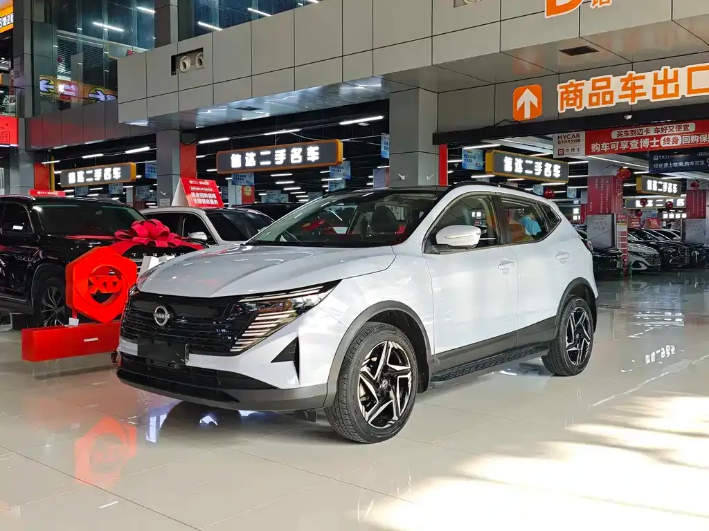 Nissan Qashqai — фото 1