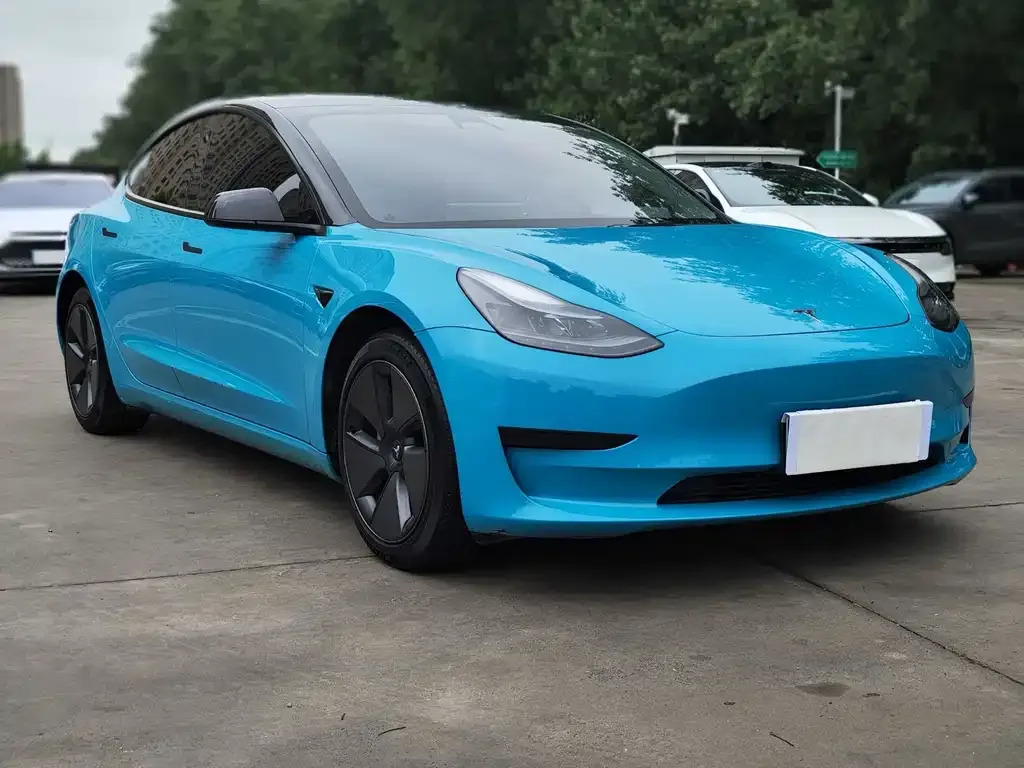 Tesla Model 3 — фото 9