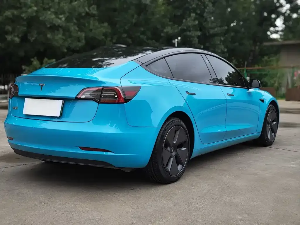 Tesla Model 3 — фото 4