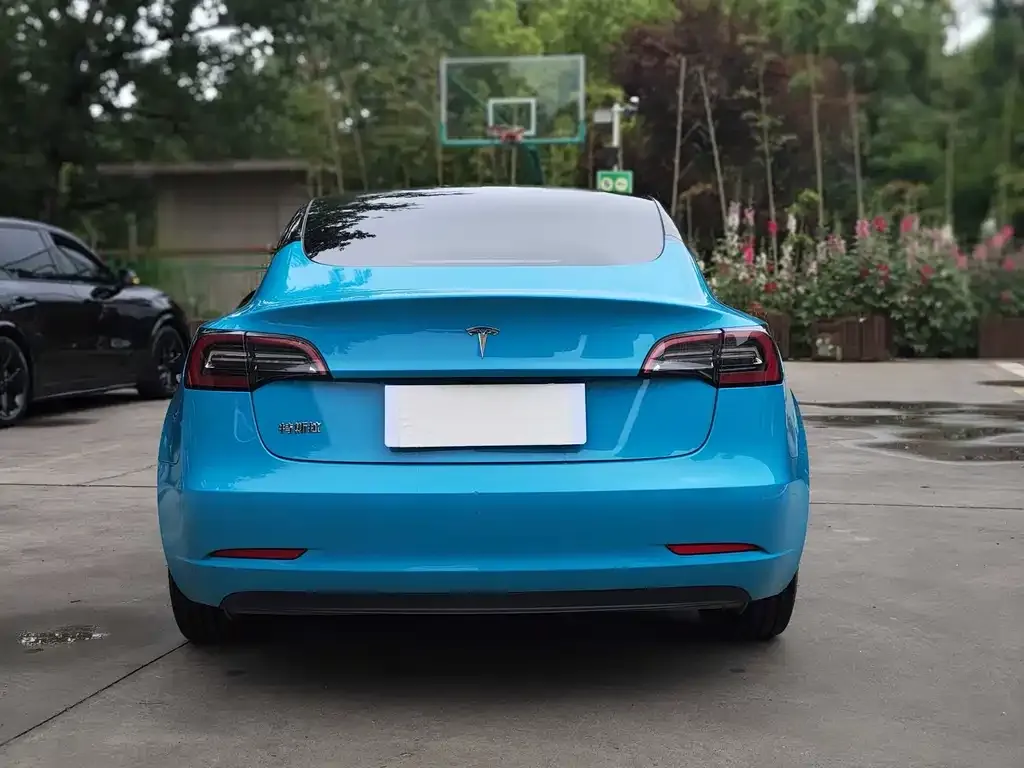 Tesla Model 3 — фото 6