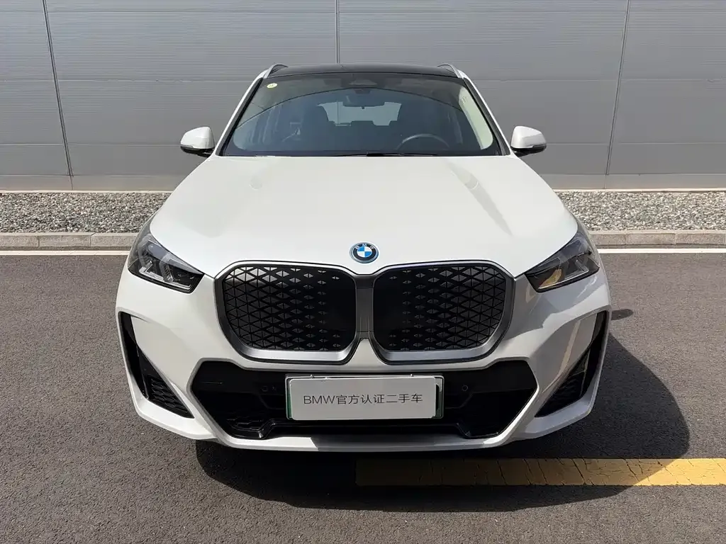 BMW iX1 2025 из CN, фото 10