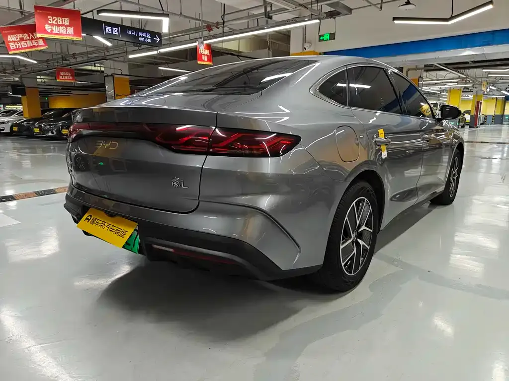 BYD Qin L — фото 10