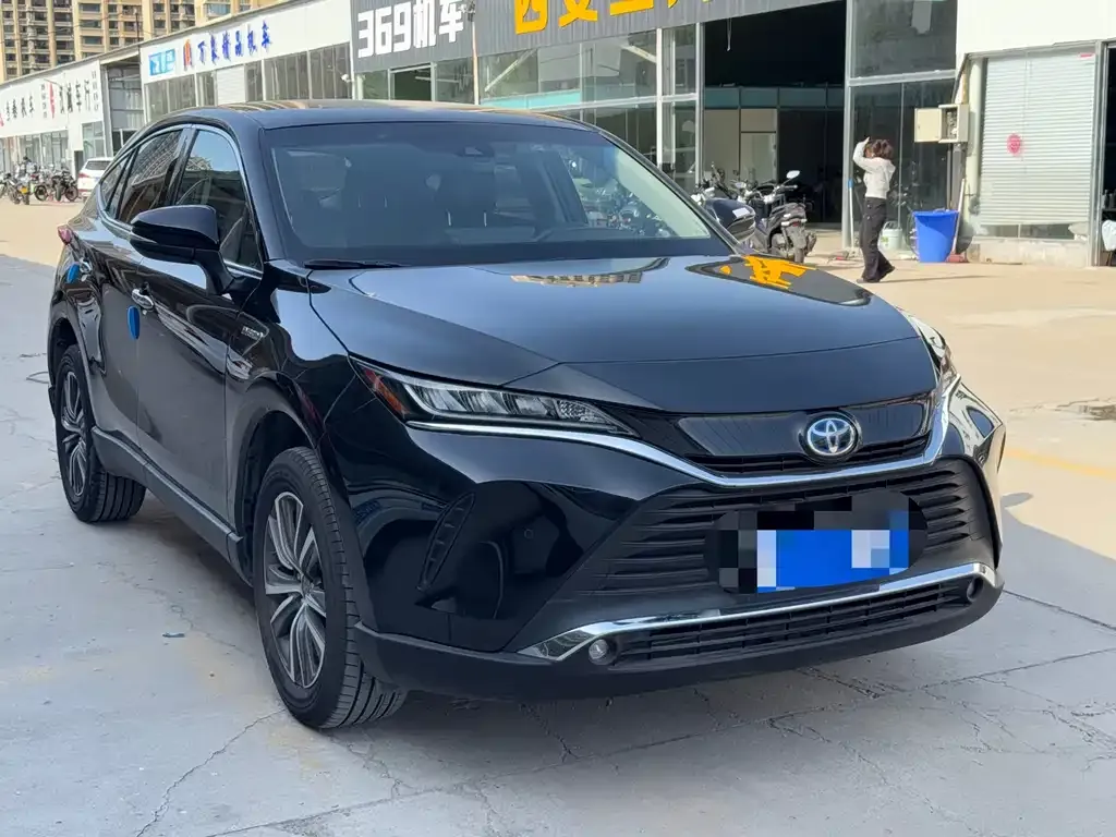 Toyota Harrier — фото 10