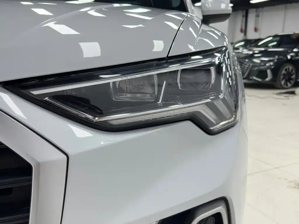 Audi Q3 — фото 3