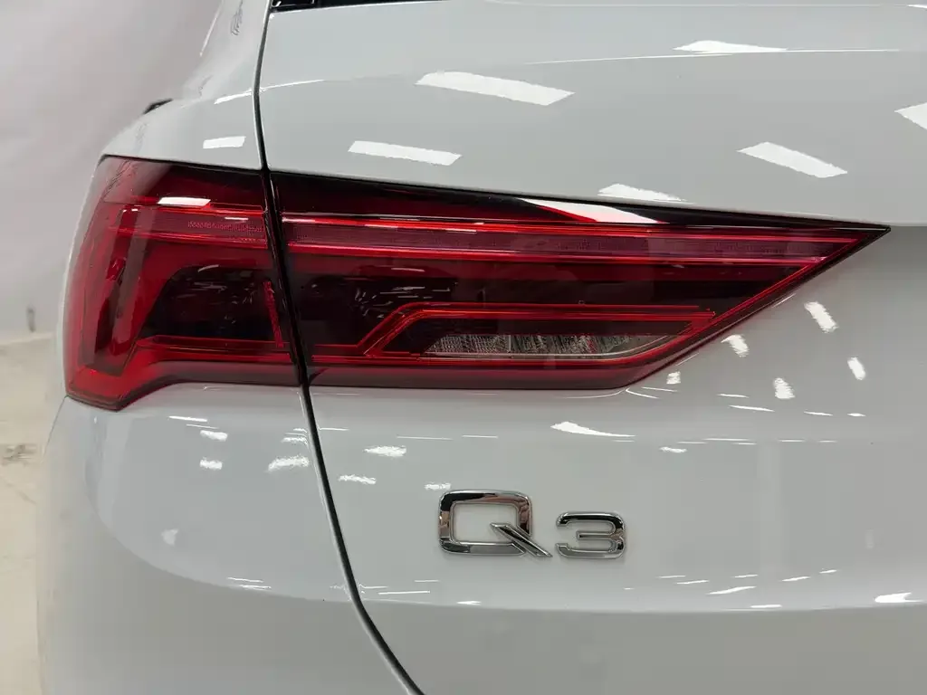 Audi Q3 — фото 2
