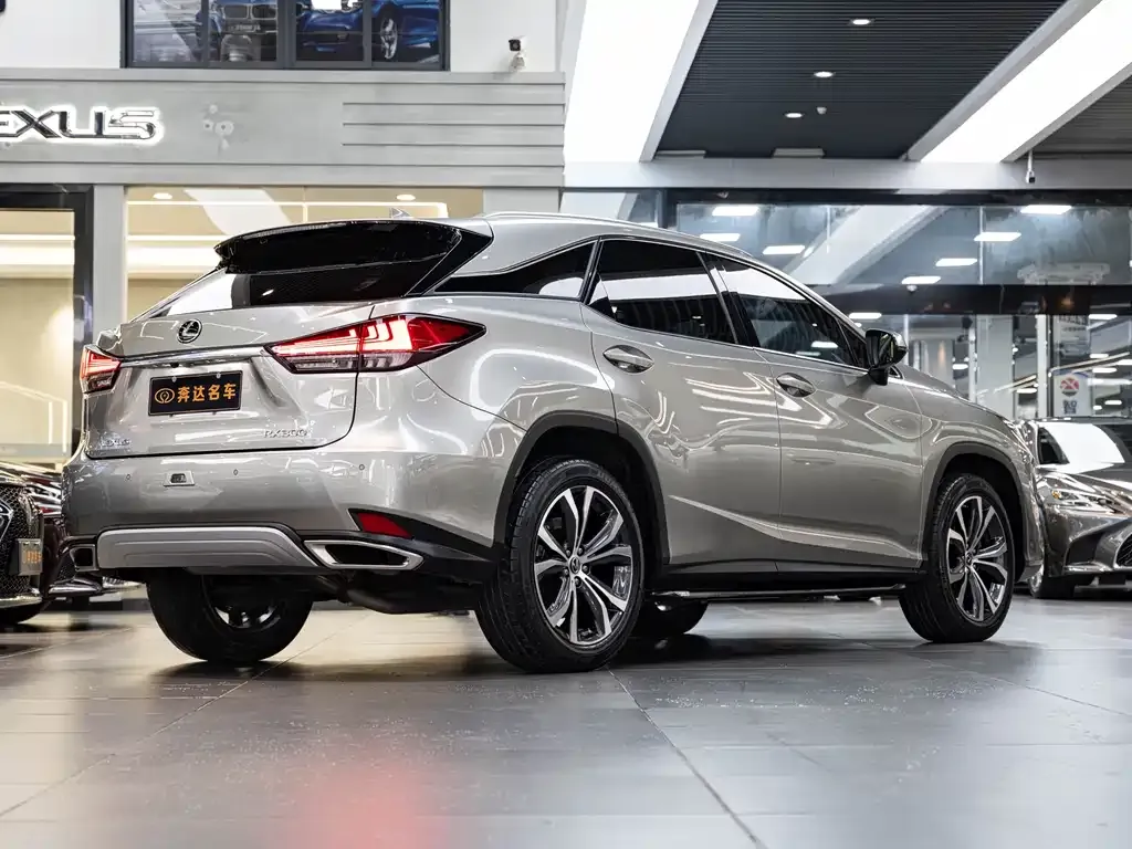 Lexus RX — фото 7