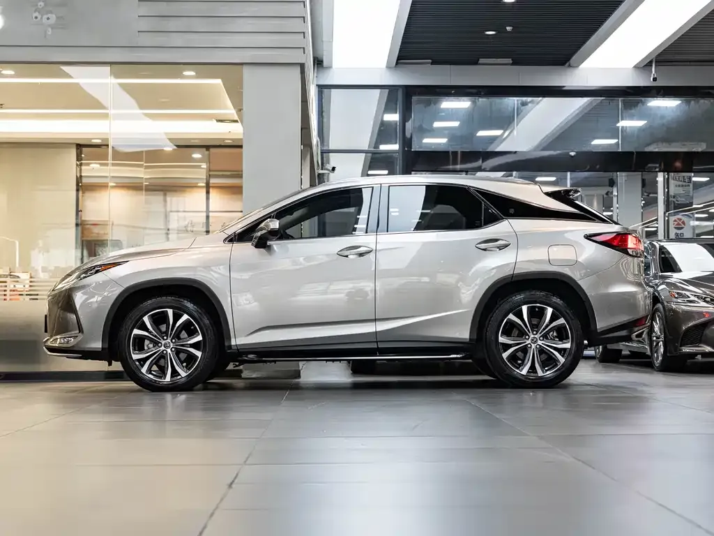Lexus RX — фото 5