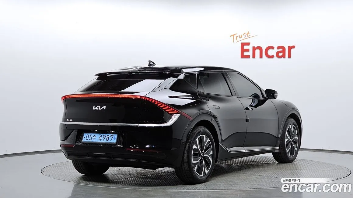 Kia EV6 — фото 5