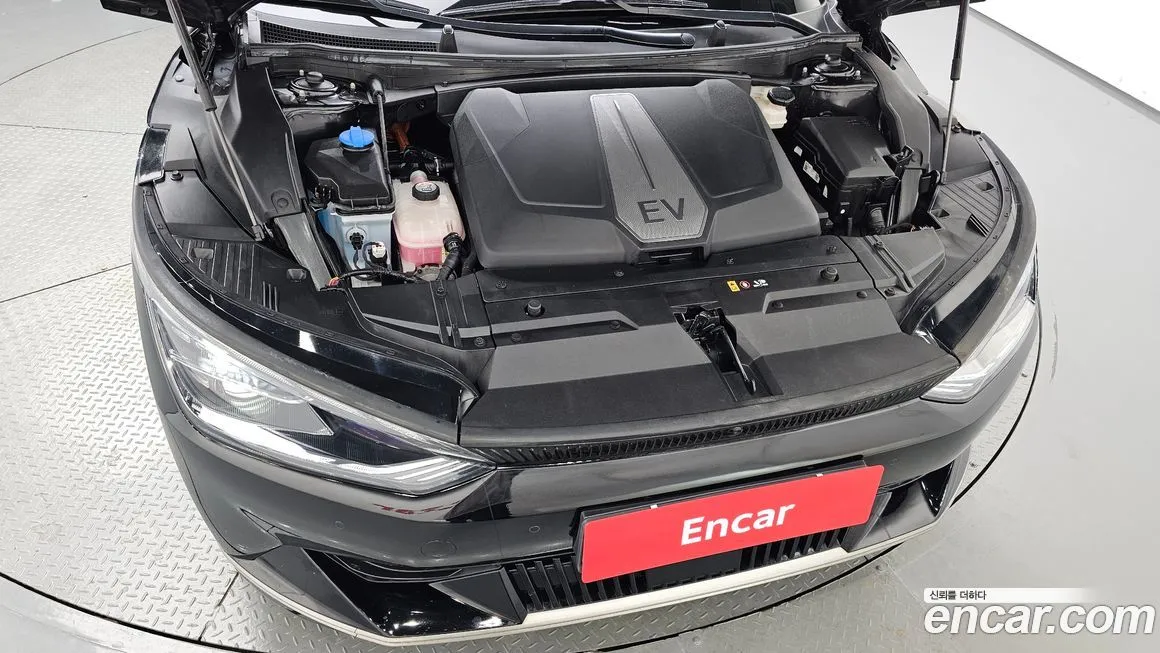 Kia EV6 — фото 9