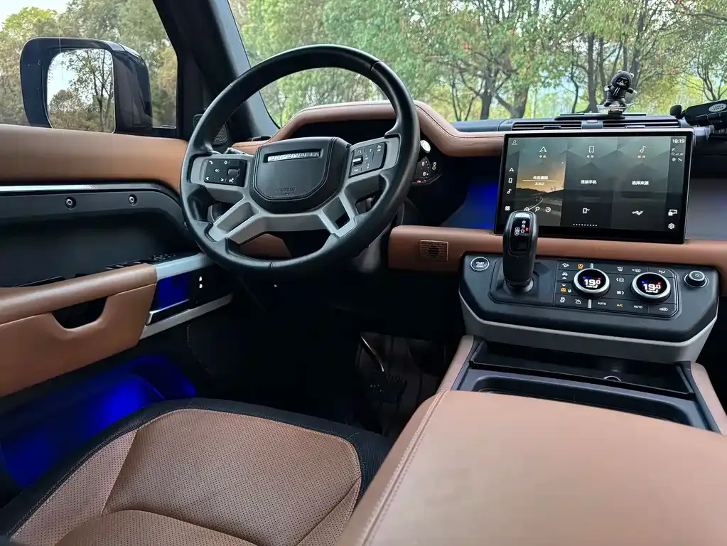 Land Rover Defender 2023 из CN, фото 4