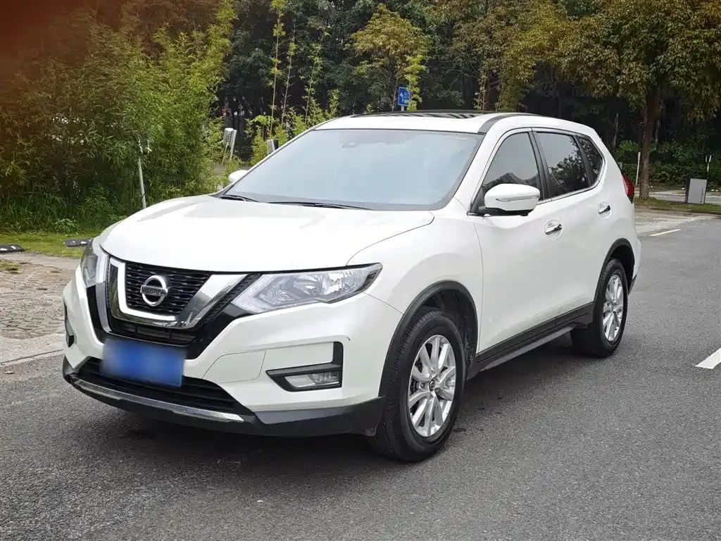 Nissan X-Trail — фото 10