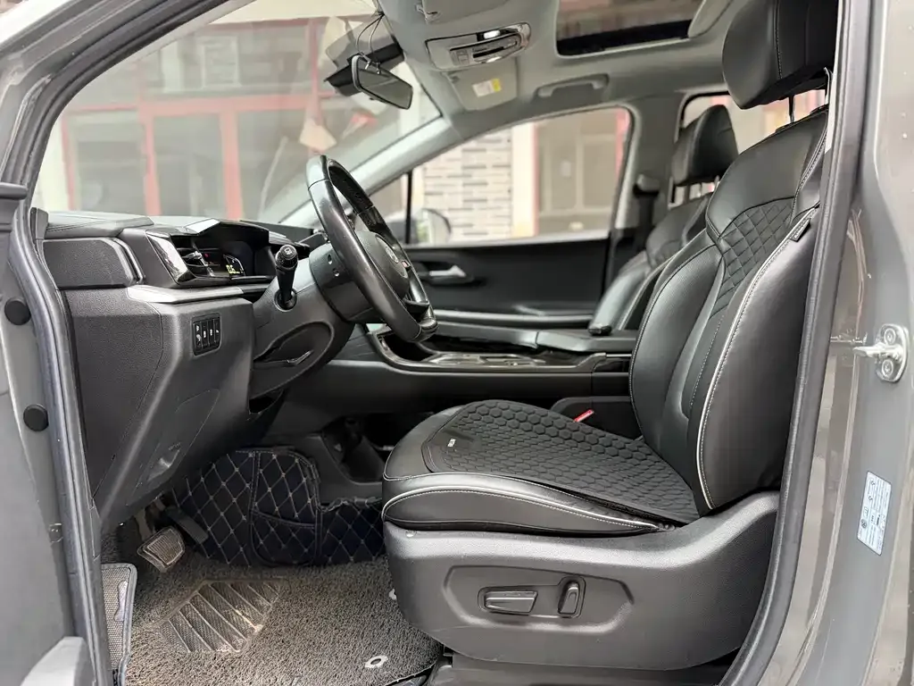 Hyundai Custo — фото 9