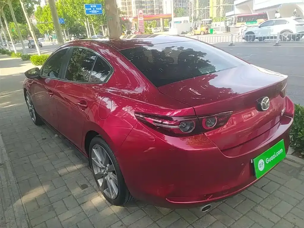 Mazda 3 Axela — фото 10