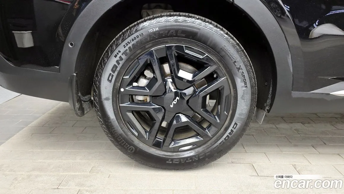 Kia Sorento — фото 9