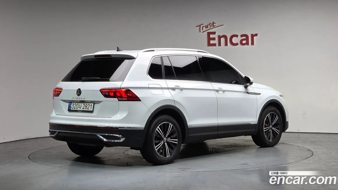 Volkswagen Tiguan — фото 5