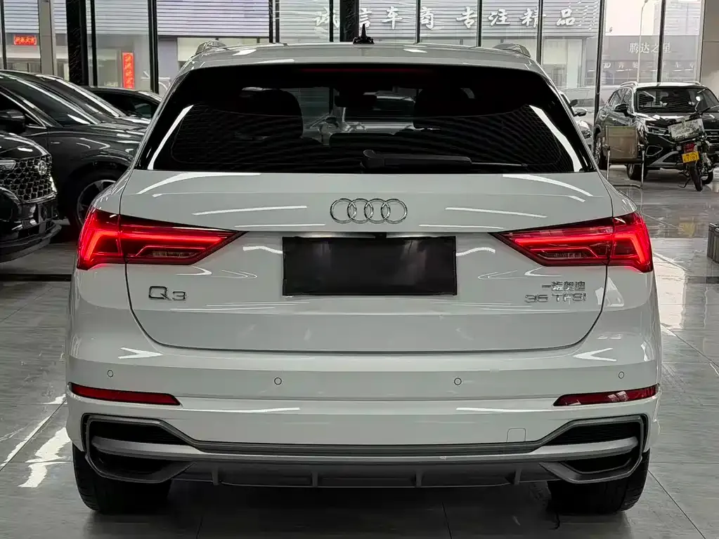 Audi Q3 — фото 5