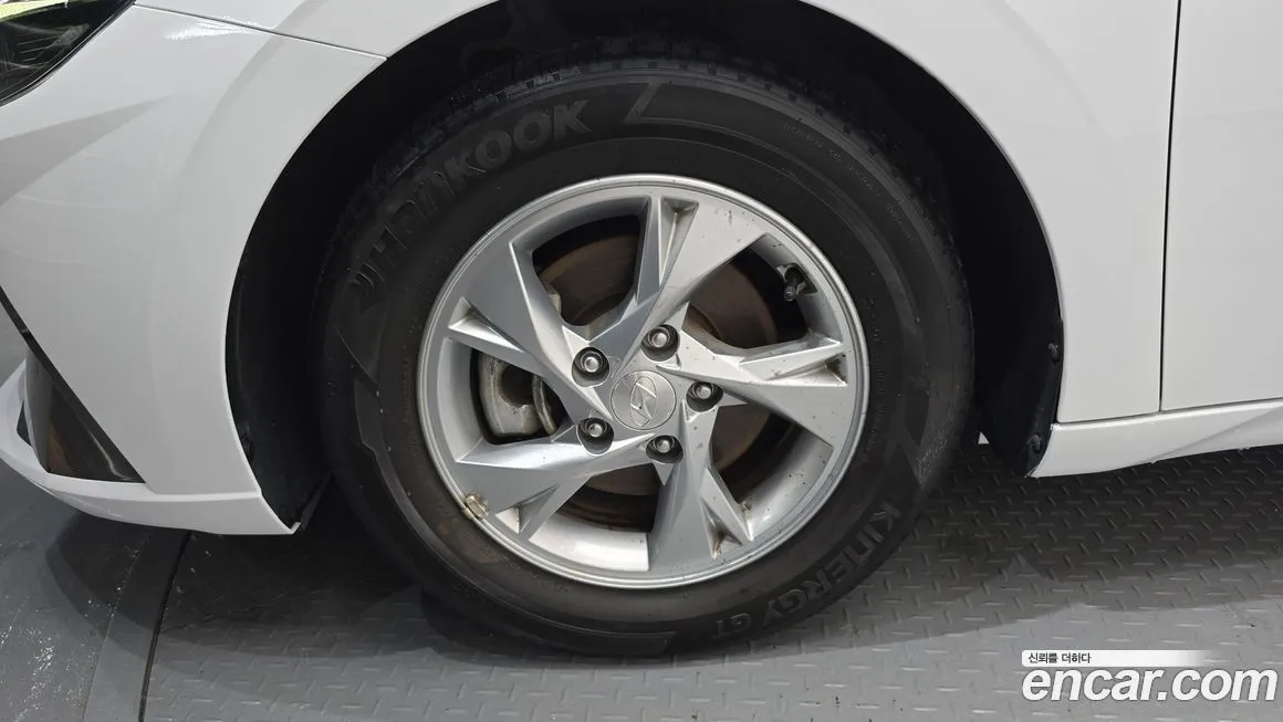 Hyundai AVANTE — фото 4