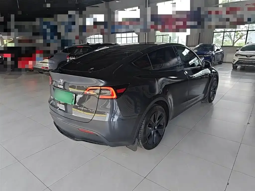 Tesla Model Y 2024 из CN, фото 2