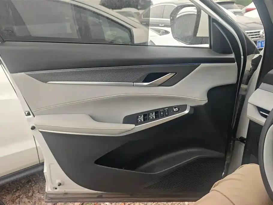 Changan CS75PLUS — фото 4