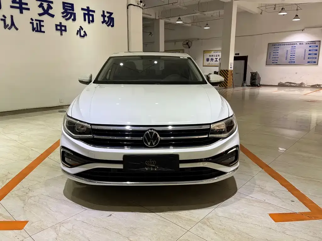 Volkswagen Bora 2023 из CN, фото 2