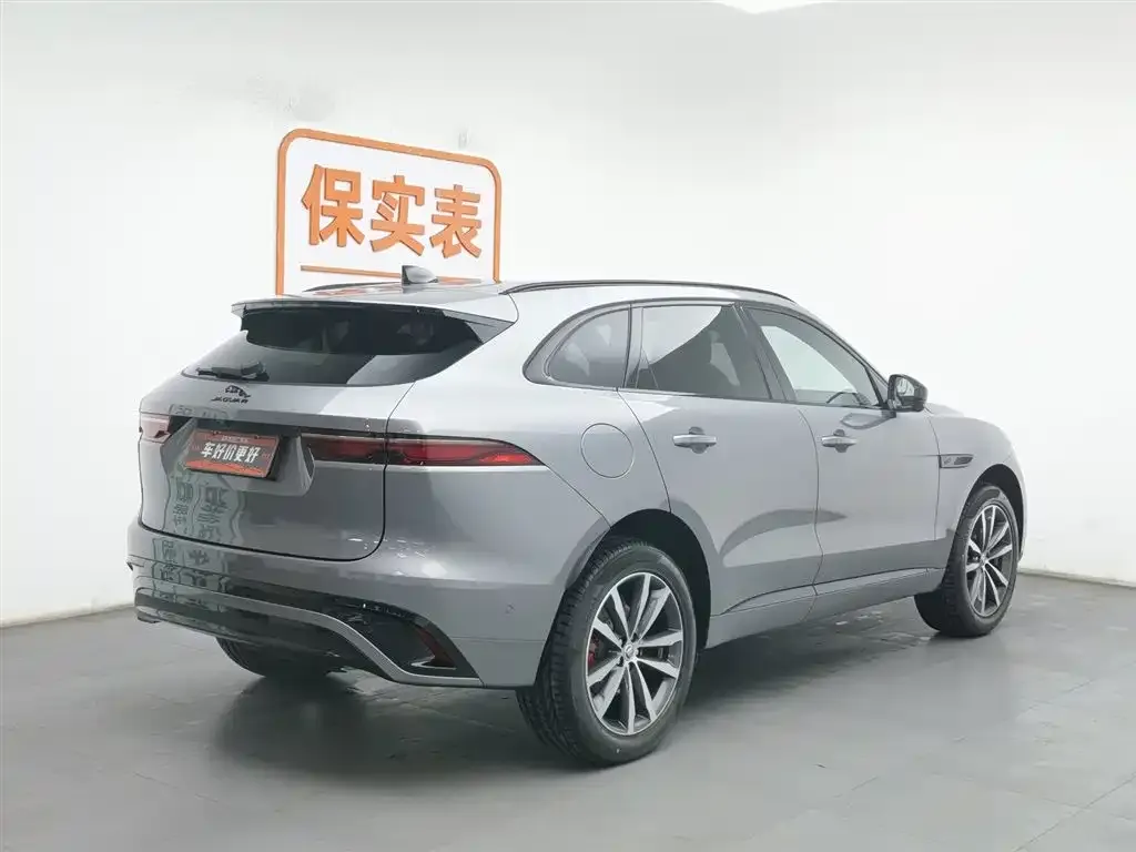 Jaguar F-PACE — фото 4