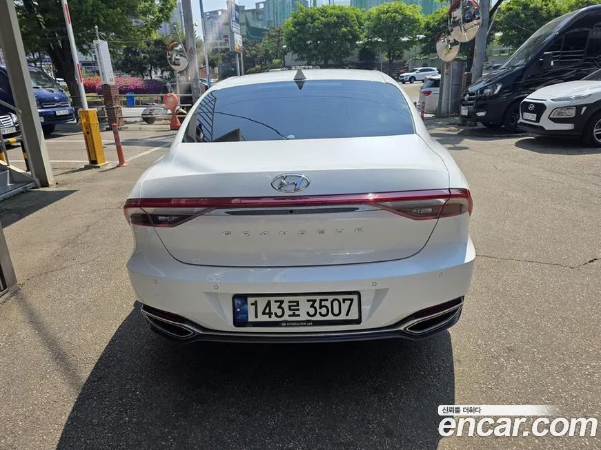 Hyundai Grandeur — фото 10