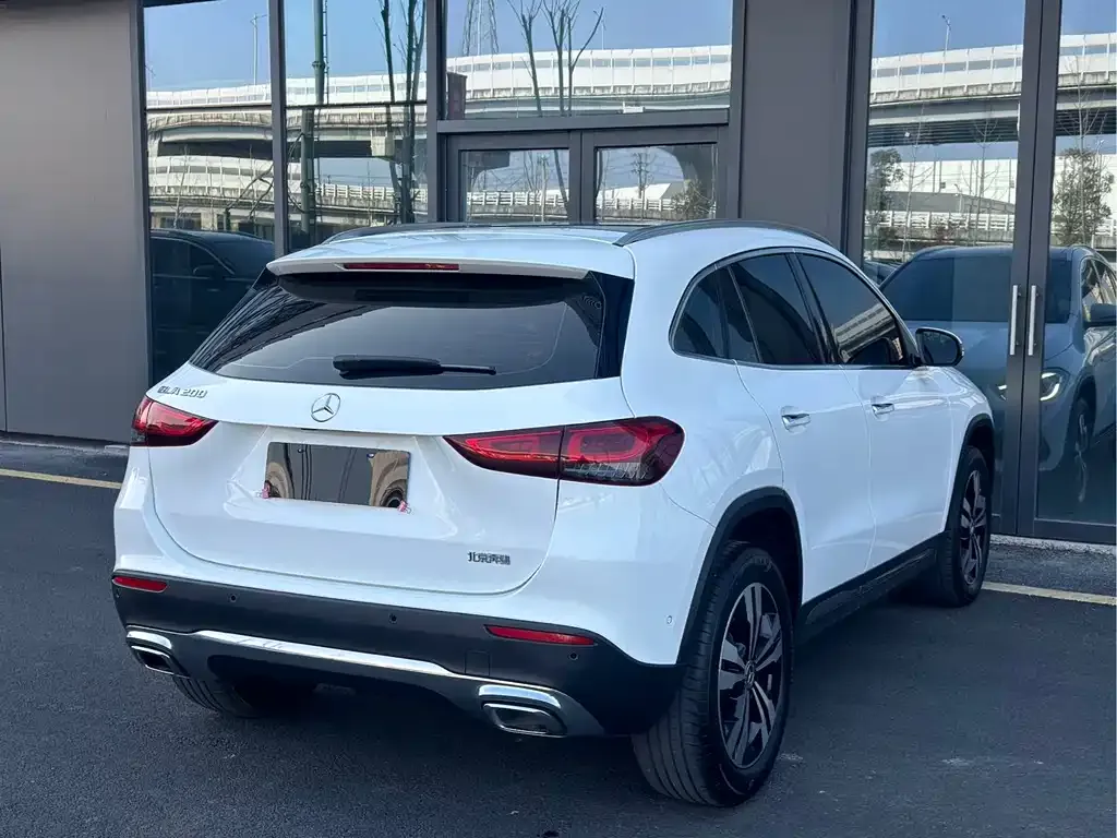 Mercedes-Benz GLA — фото 8