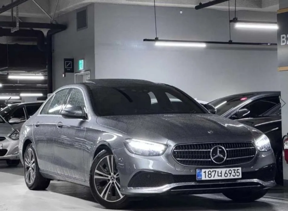 Mercedes-Benz E-Class — фото 1