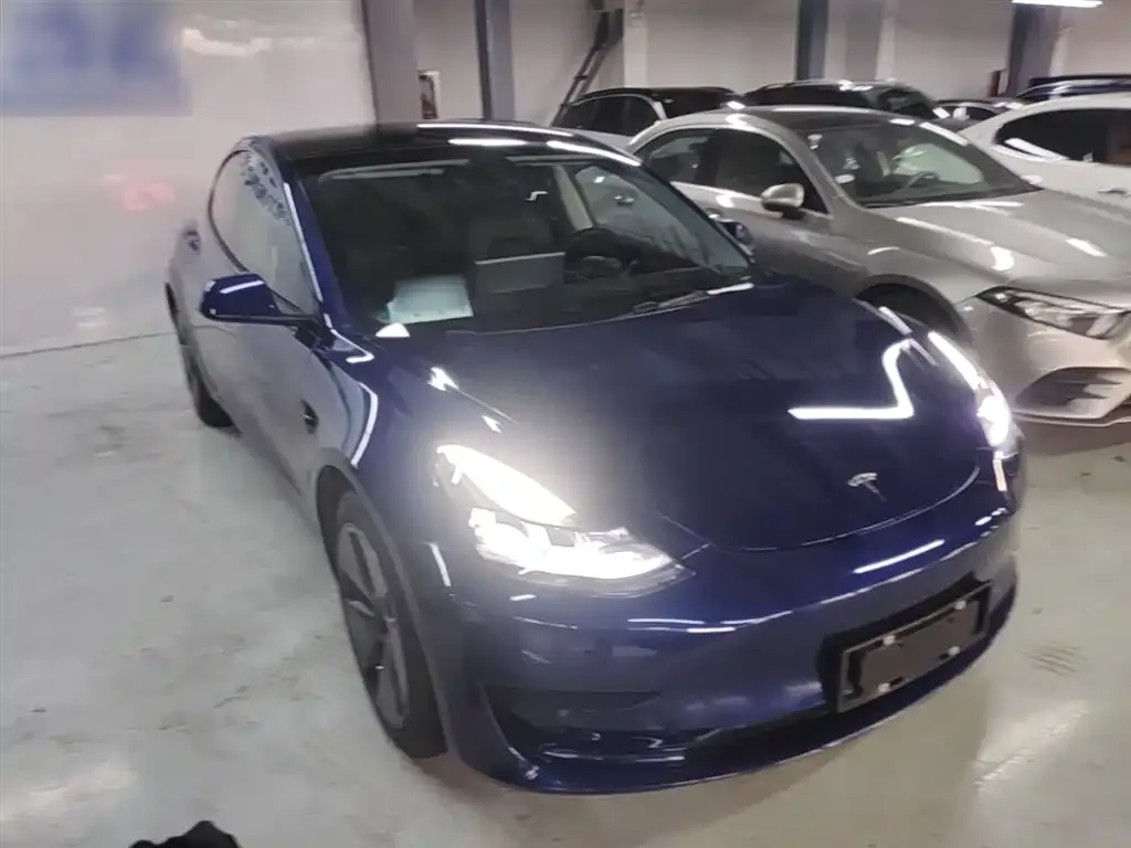 Tesla Model 3 — фото 2