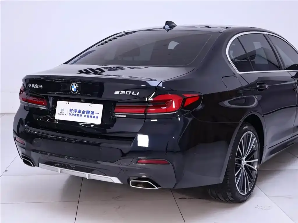 BMW 5 Series — фото 10