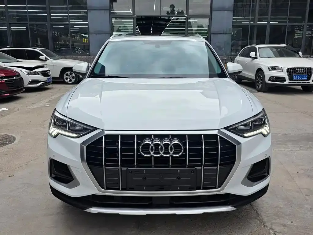Audi Q3 — фото 5