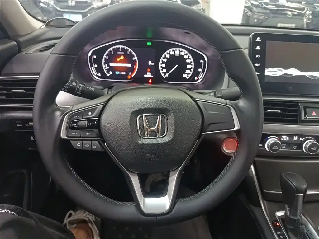 Honda Accord — фото 4