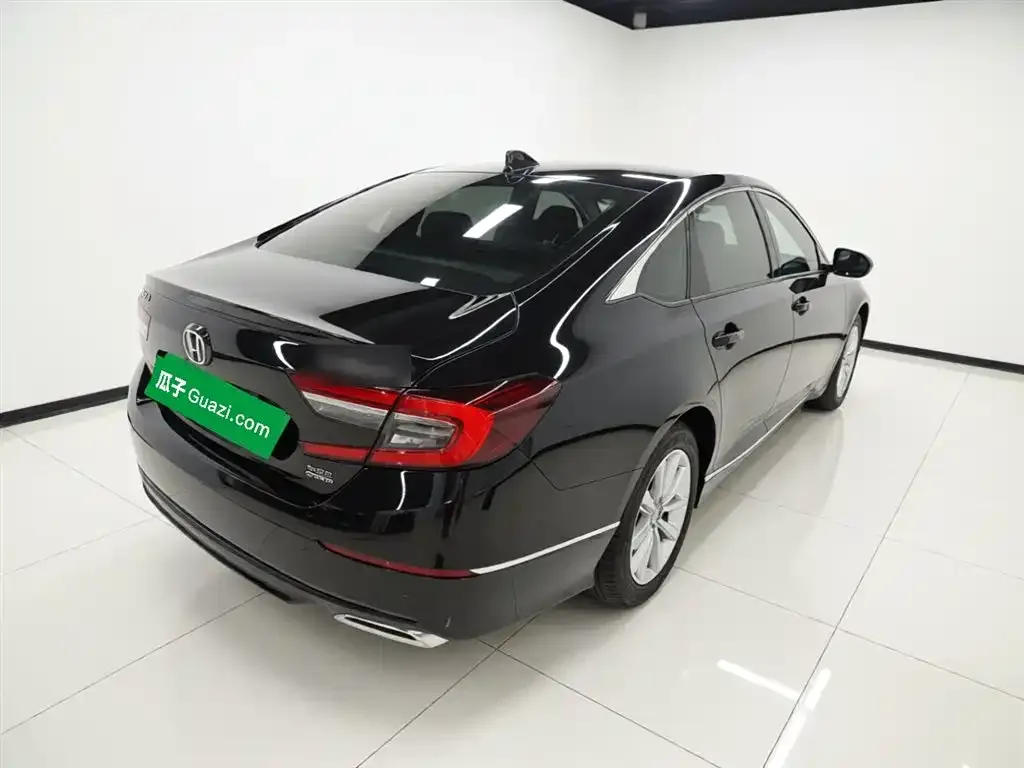 Honda Accord — фото 3