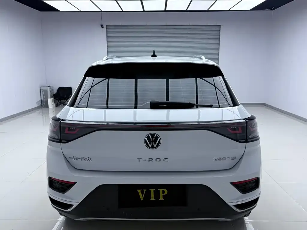 Volkswagen T-Roc — фото 4