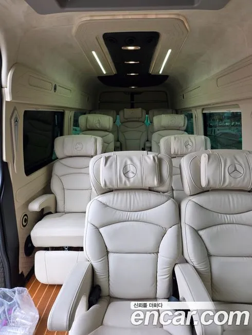 Mercedes-Benz Sprinter 2023 из KR, фото 2