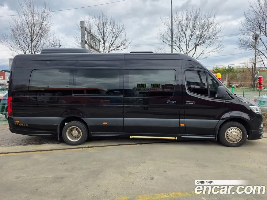 Mercedes-Benz Sprinter 2023 из KR, фото 6