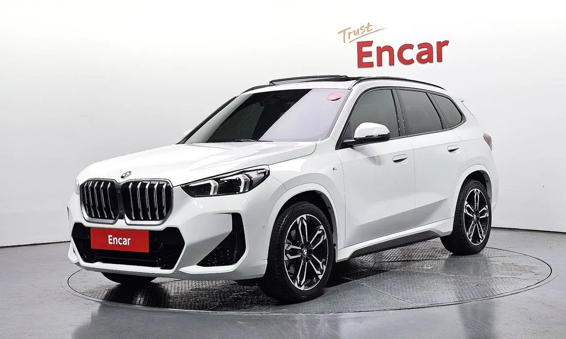 BMW X1 — фото 1