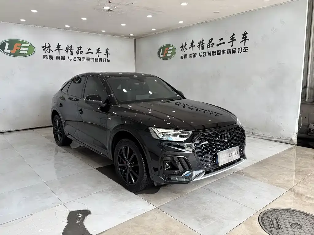 Audi Q5L Sportback — фото 4