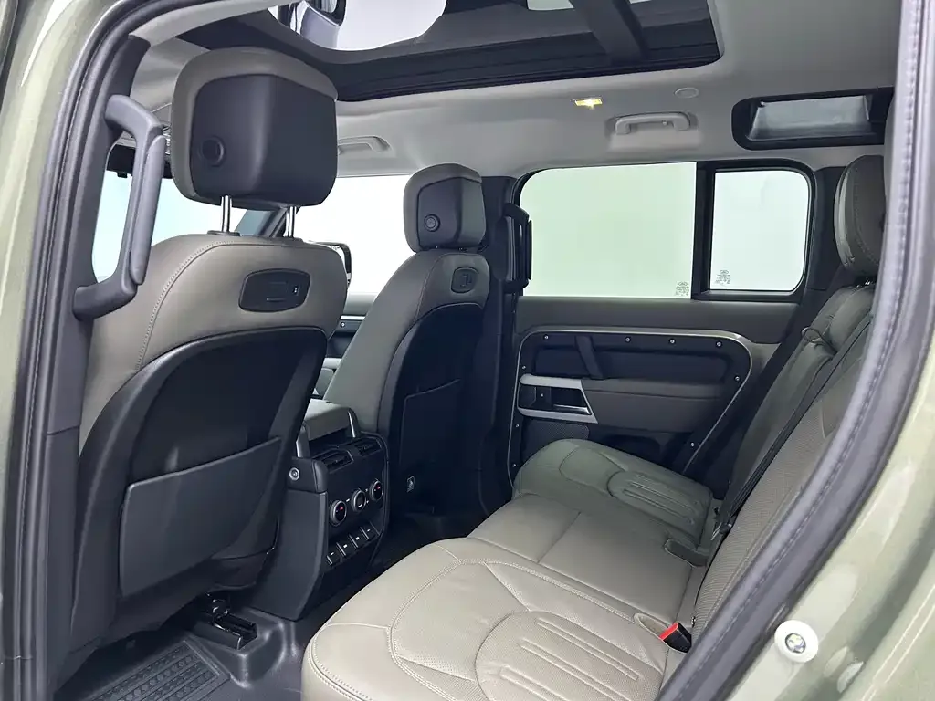 Land Rover Defender — фото 4