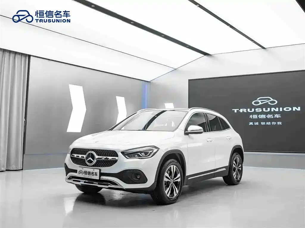 Mercedes-Benz GLA — фото 9
