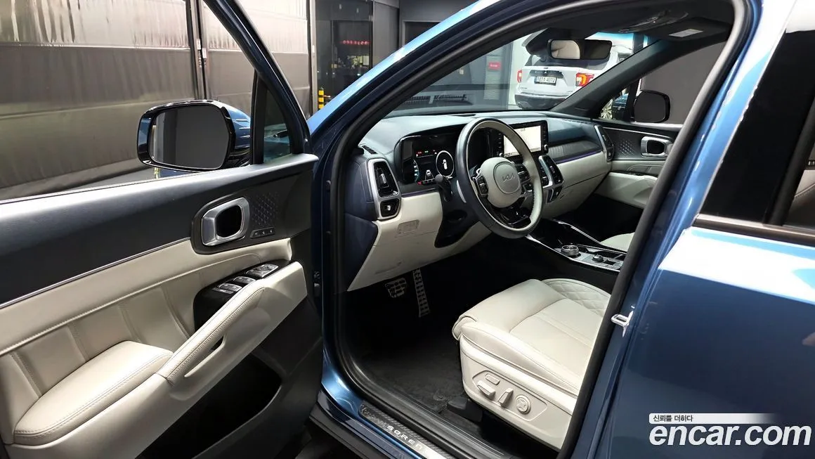 Kia Sorento — фото 8