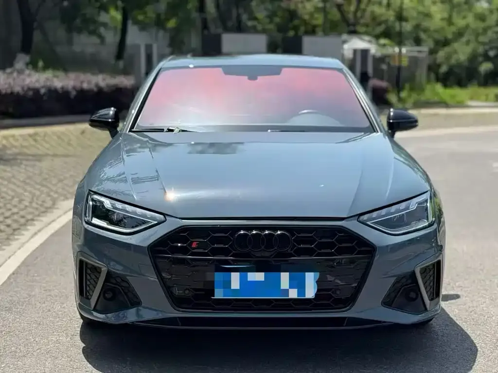 Audi A4L 2023 из CN, фото 7