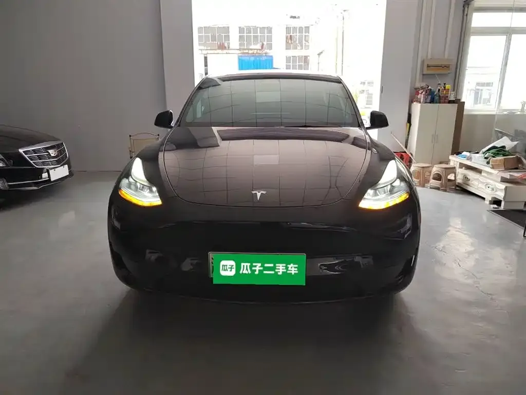 Tesla Model Y — фото 3