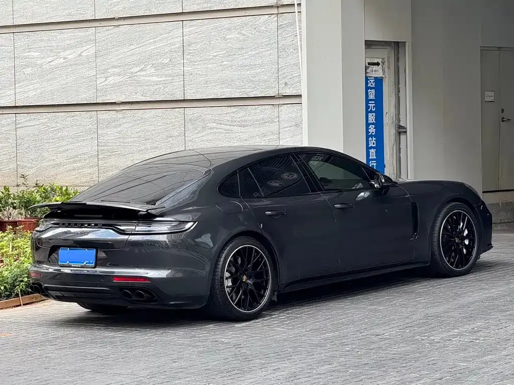 Porsche Panamera — фото 10