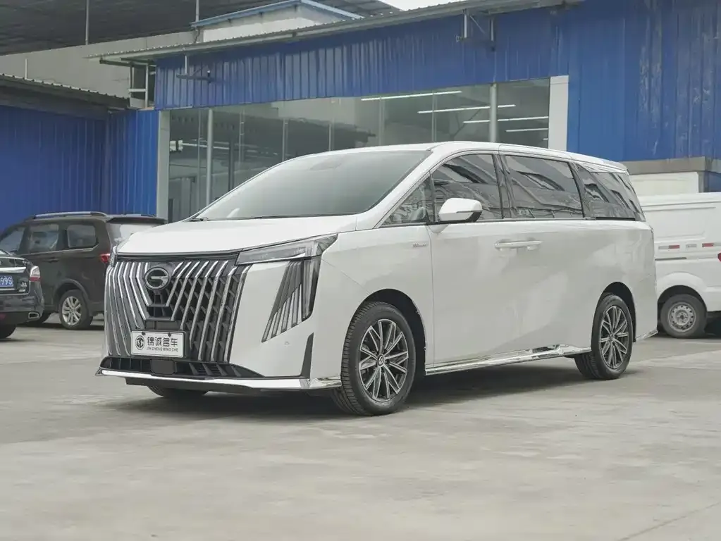 GAC Motor Trumpchi M8 — фото 1