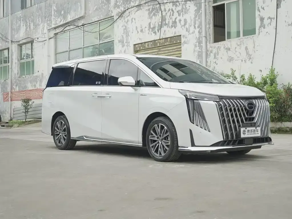 GAC Motor Trumpchi M8 — фото 10
