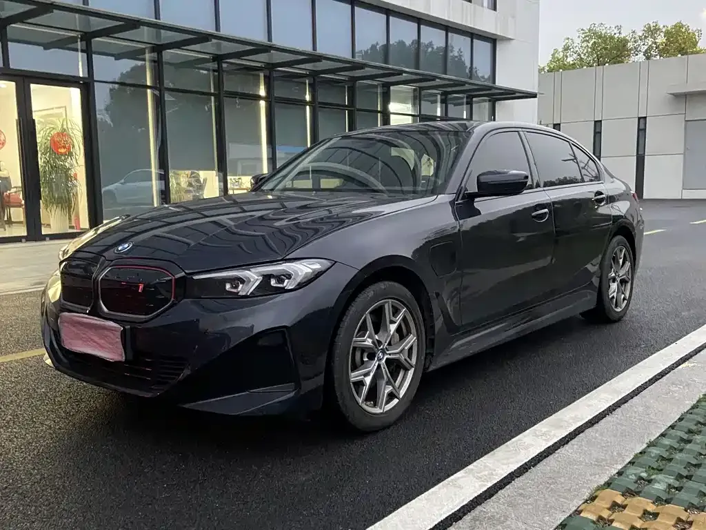 BMW i3 — фото 1