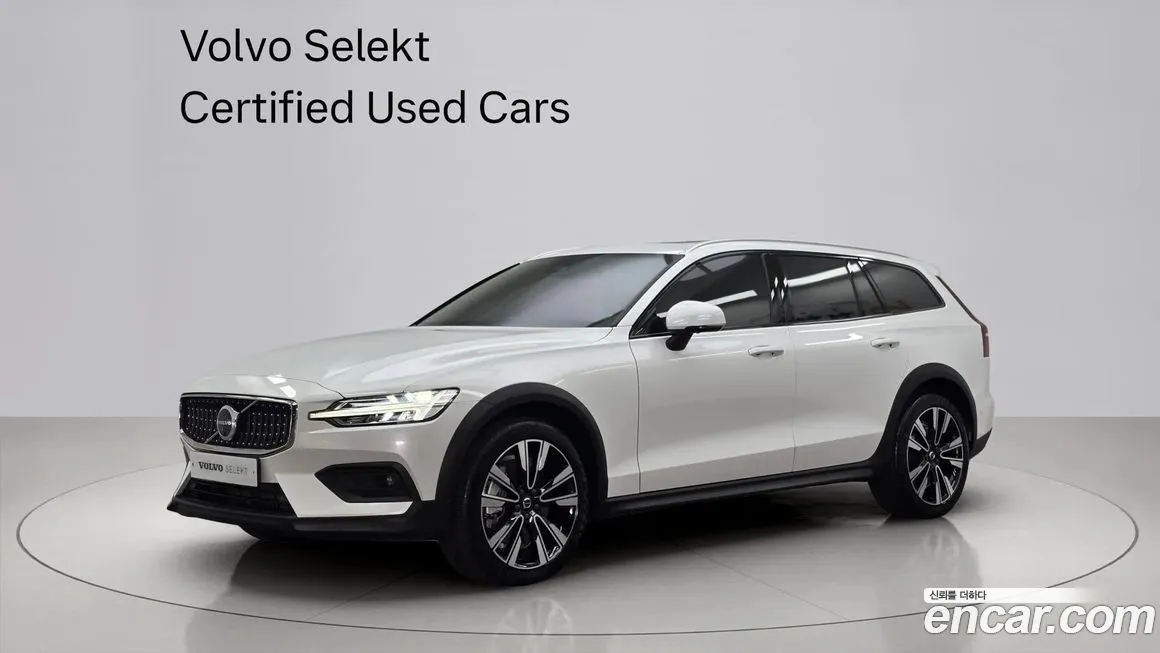 Volvo V60 — фото 1