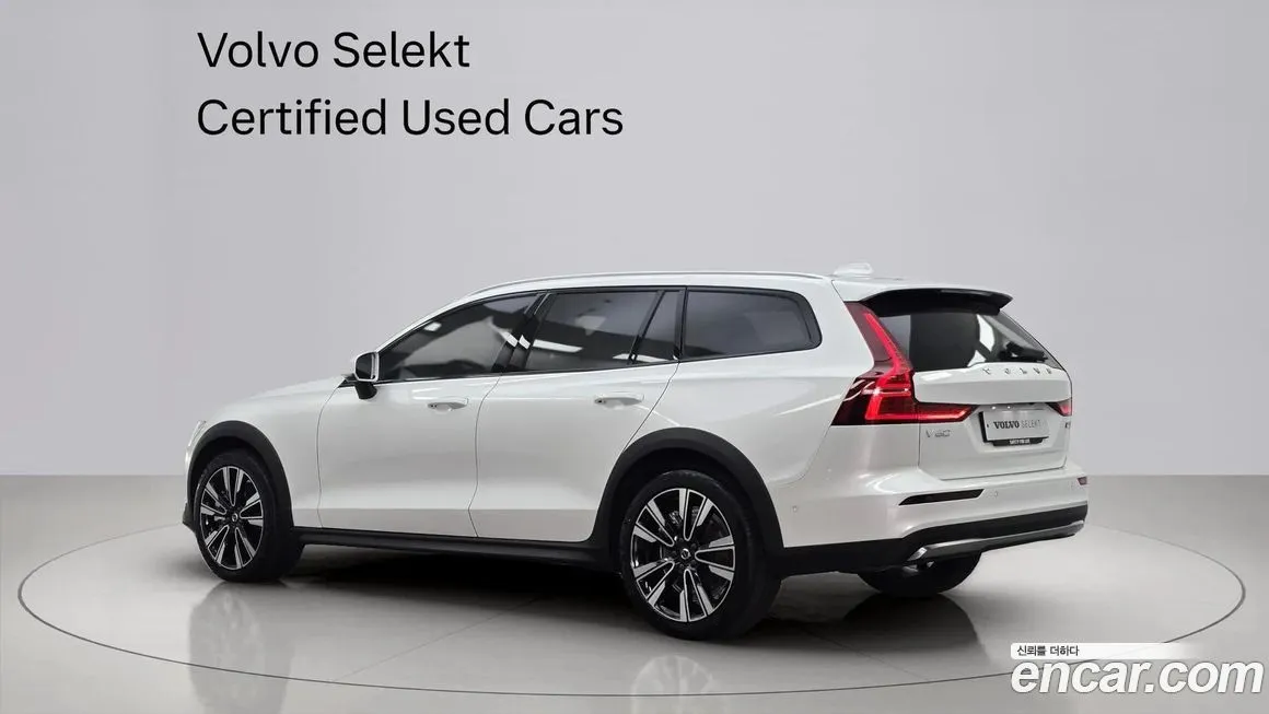 Volvo V60 — фото 4