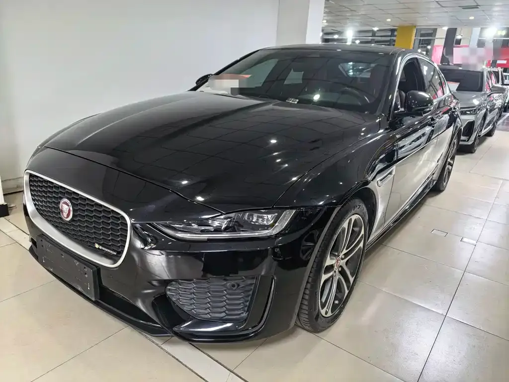 Jaguar XEL — фото 1